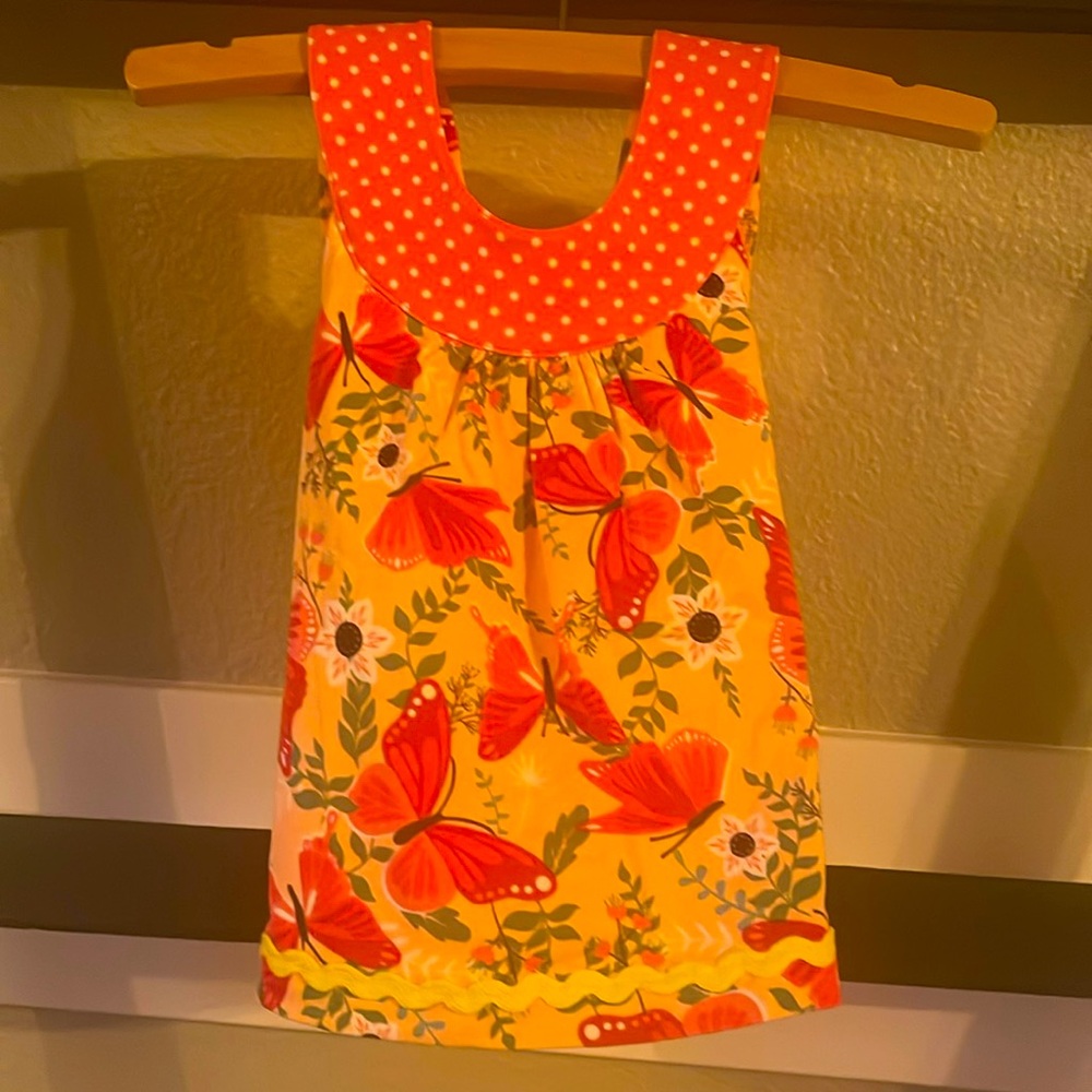 Matilda Jane Wayside Tunic.  Wraps around.